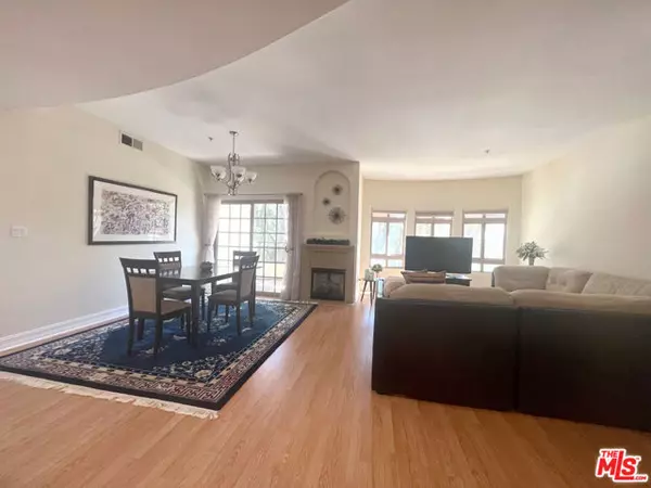 4601 Coldwater Canyon Avenue #202, Studio City (los Angeles), CA 91604