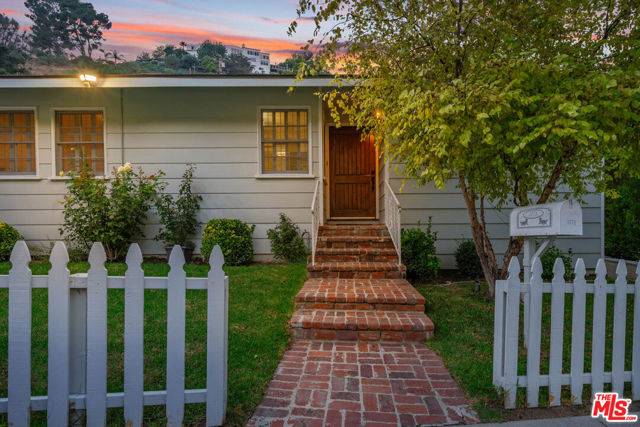 3771 Longview Valley Road, Sherman Oaks, CA 91423