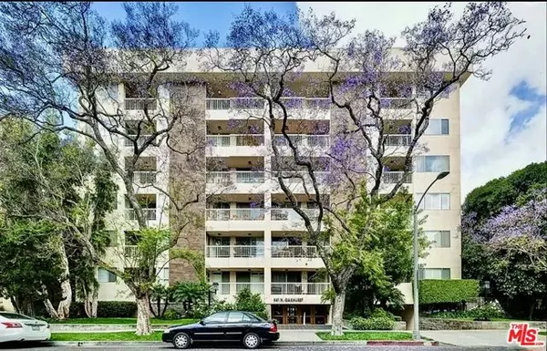 441 N Oakhurst Drive #402, Beverly Hills, CA 90210