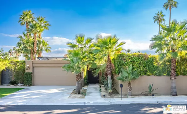 1041 E Christina Way, Palm Springs, CA 92262