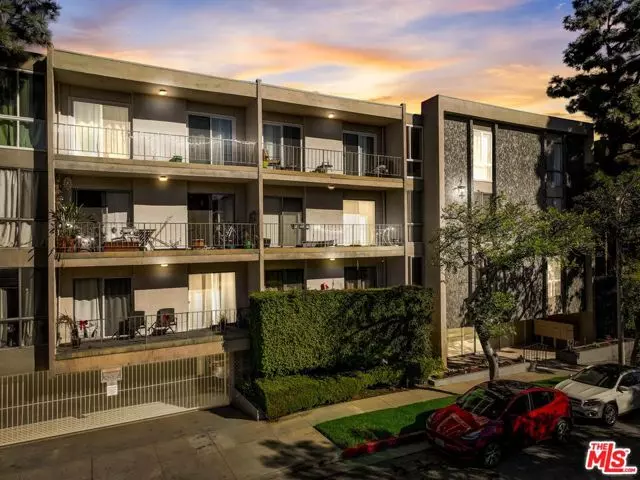 5625 Windsor Way #211, Culver City, CA 90230