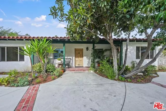 Studio City (los Angeles), CA 91604,12429 Laurel Terrace Drive