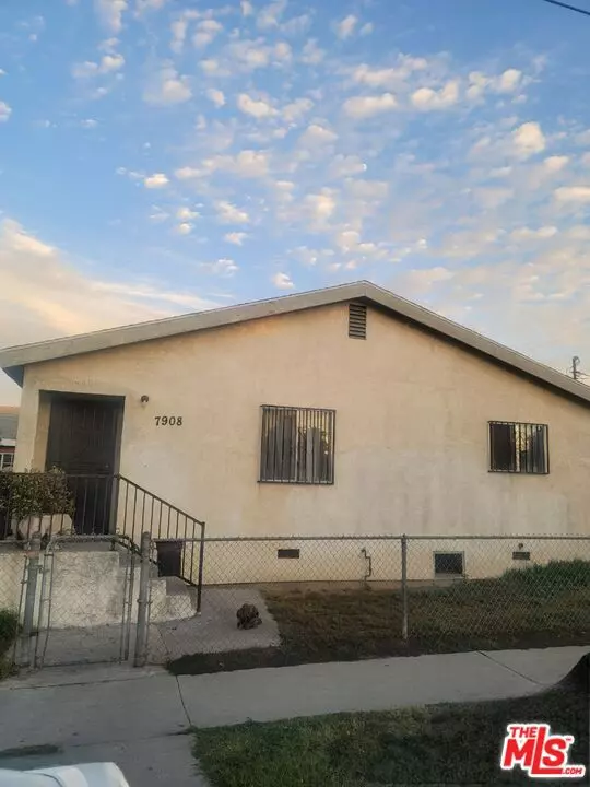 7908 Towne Avenue, Los Angeles, CA 90003