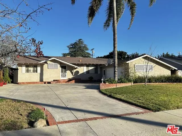 Canoga Park (los Angeles), CA 91304,7914 Moorcroft Avenue