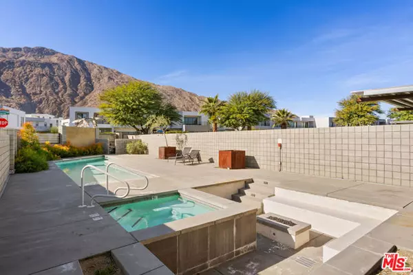 Palm Springs, CA 92264,588 E San Lorenzo Road