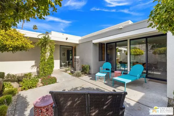 1834 Via Aguila, Palm Springs, CA 92264