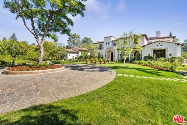 1005 Laurel Way, Beverly Hills, CA 90210