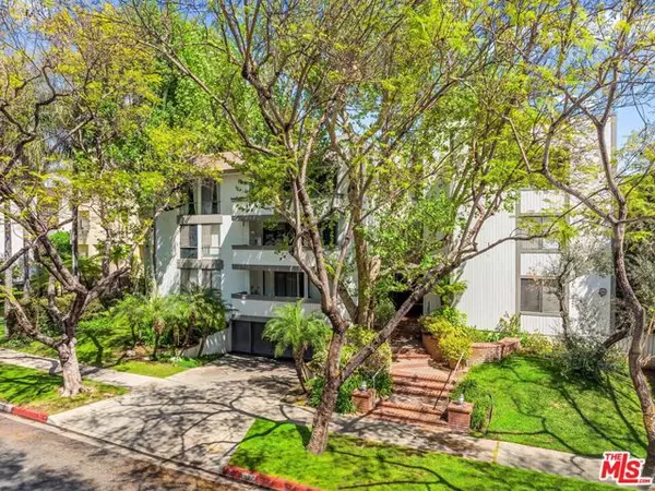 406 N Oakhurst Drive #304, Beverly Hills, CA 90210