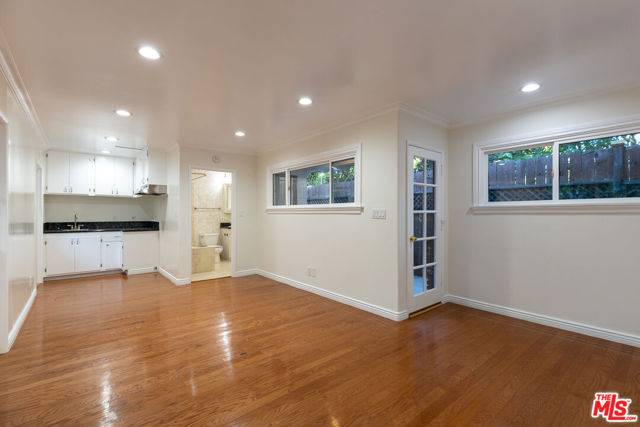 11145 W SUNSET Boulevard, Los Angeles, CA 90049