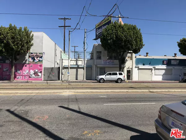 215 E Washington Boulevard, Los Angeles, CA 90015