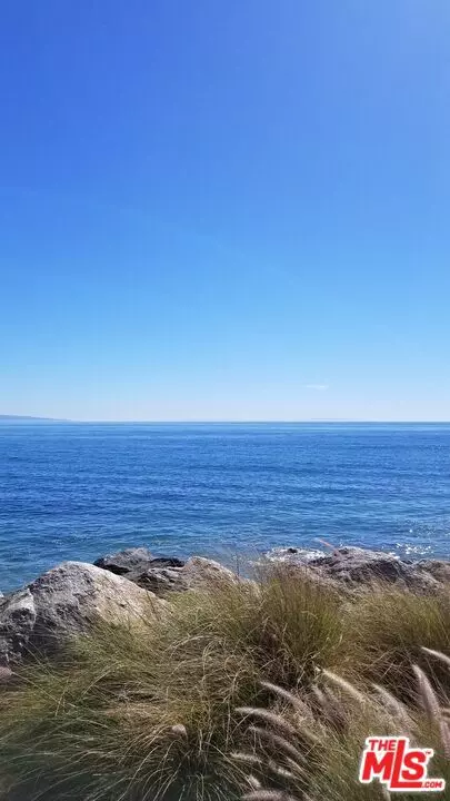 Malibu, CA 90265,18429 Pacific Coast Highway