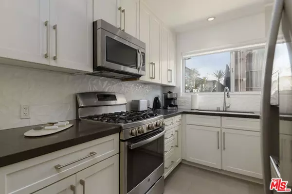 West Hollywood, CA 90069,8917 CYNTHIA Street #1