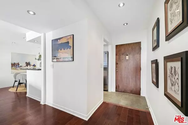 West Hollywood, CA 90069,1215 N Olive Drive #306