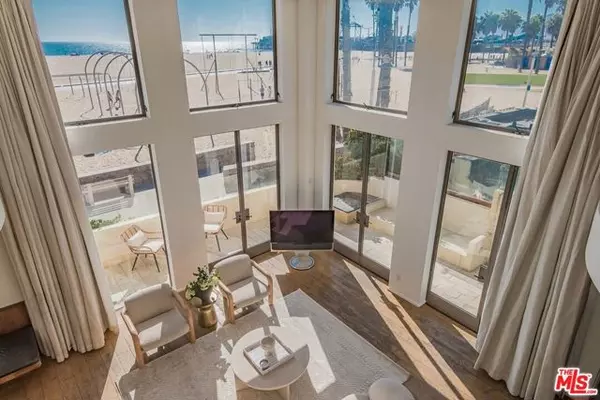 11 Marine Terrace #2, Santa Monica, CA 90401