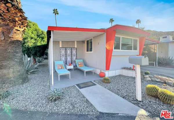 107 Santa Paula Drive, Palm Springs, CA 92264