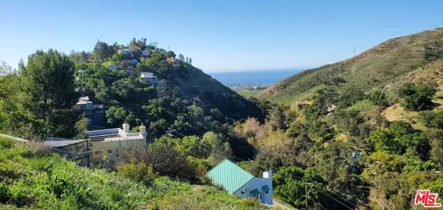 Malibu, CA 90265,4045 Latigo Cyn Road