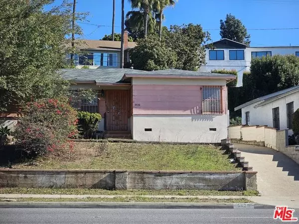 5928 S La Brea Avenue, Los Angeles, CA 90056