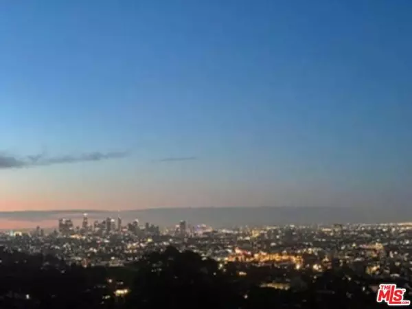 Los Angeles, CA 90068,2630 Creston Drive
