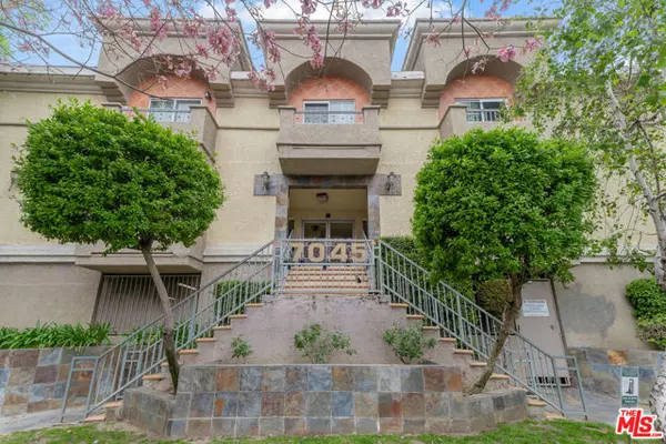 7045 Woodley Avenue #104, Van Nuys (los Angeles), CA 91406