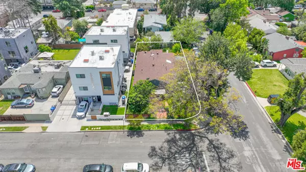 11528 Emelita Street, North Hollywood (los Angeles), CA 91601