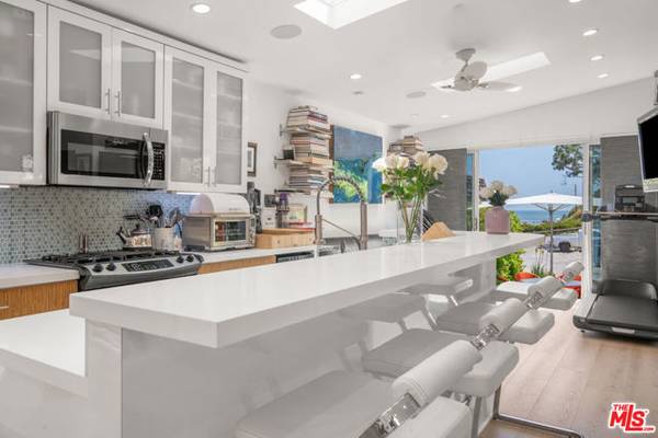 89 Paradise Cove Road, Malibu, CA 90265