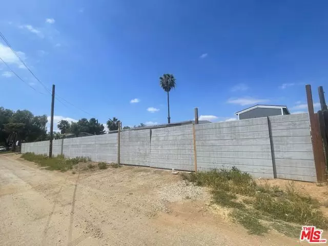 Perris, CA 92570,21444 Vista Caballero