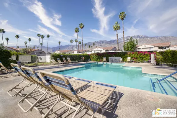 505 S Farrell Drive #E30, Palm Springs, CA 92264