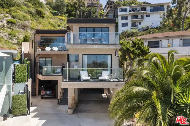 348 Y Place, Laguna Beach, CA 92651