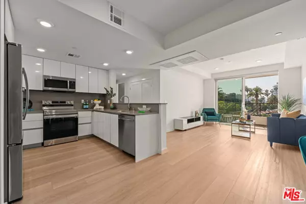 1759 N Gower Street #304, Los Angeles, CA 90028