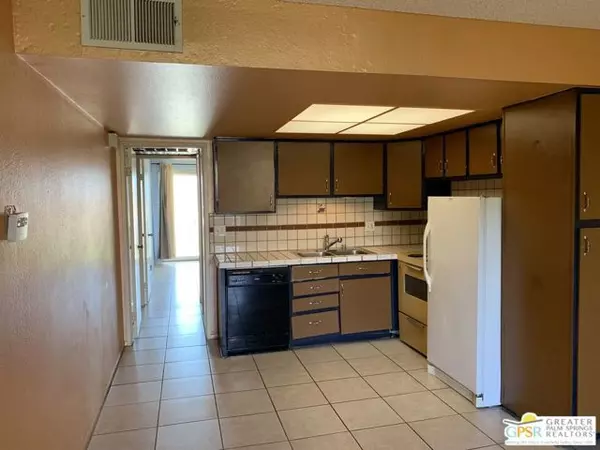 Desert Hot Springs, CA 92240,9653 Spyglass Avenue #107