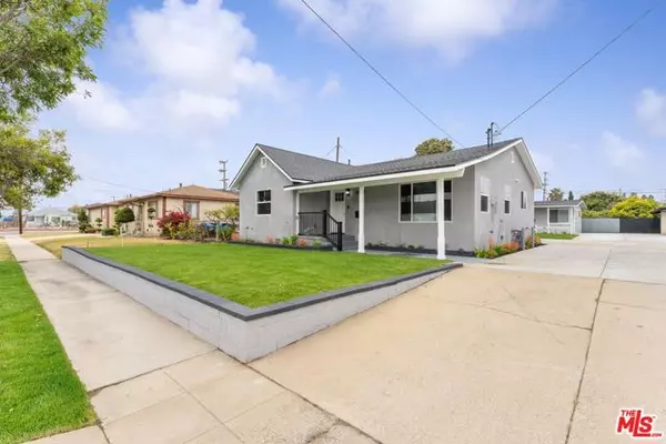 16218 S Saint Andrews Place, Gardena, CA 90247