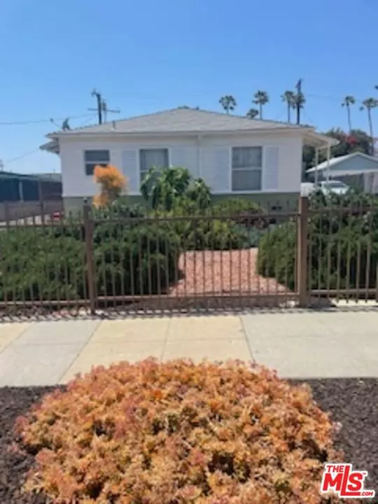 5743 S Harcourt Avenue, Los Angeles, CA 90043