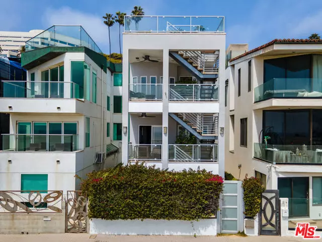 Santa Monica, CA 90401,1307 Palisades Beach Road