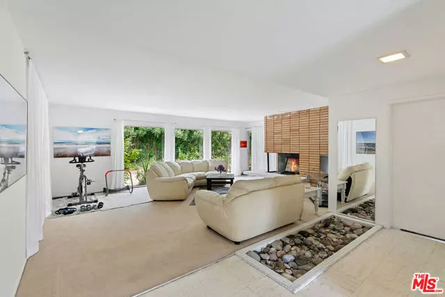 Malibu, CA 90265,30746 Principio Drive