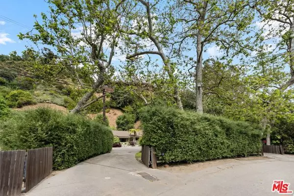 1768 Old Ranch Road, Los Angeles, CA 90049