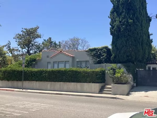 West Hollywood, CA 90048,9001 Rosewood Avenue