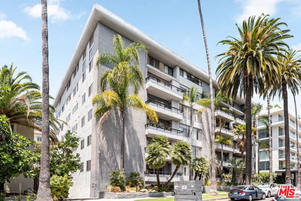 121 S Palm Drive #203, Beverly Hills, CA 90212