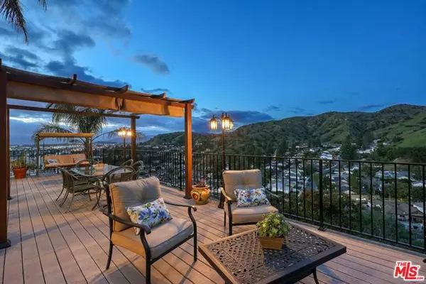 10163 Olivia Terrace, Sun Valley (los Angeles), CA 91352