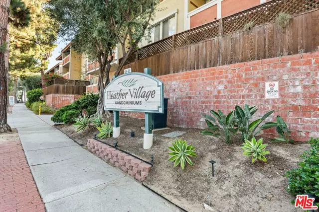 Culver City, CA 90230,6385 Green Valley Circle #220