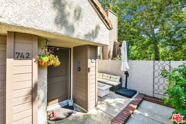 Thousand Oaks, CA 91362,742 Via Colinas