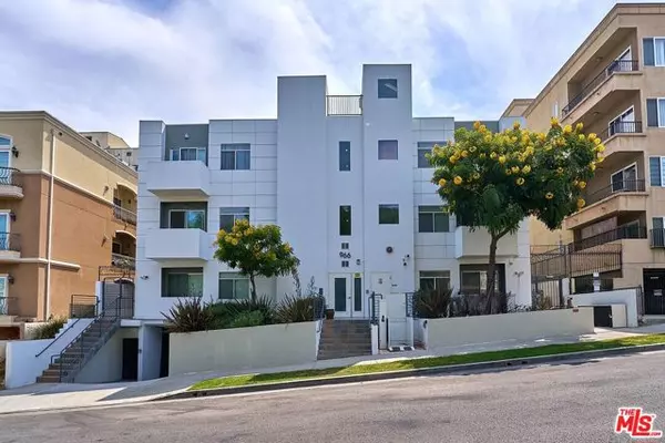 966 S St Andrews Place #203, Los Angeles, CA 90019