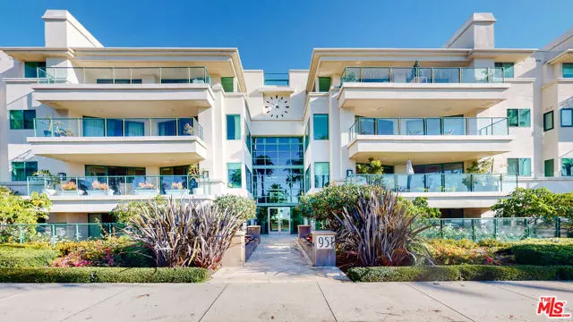 951 Ocean Avenue #102, Santa Monica, CA 90403