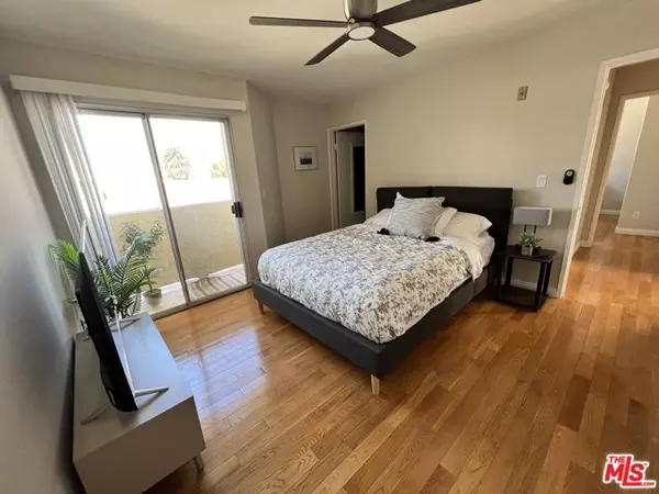 833 S Orange Grove Avenue #6, Los Angeles, CA 90036