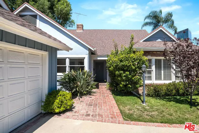 Studio City (los Angeles), CA 91604,3744 Vineland Avenue