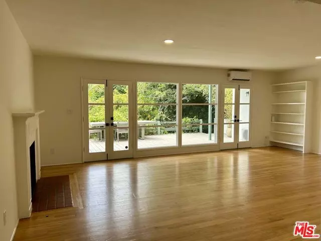 1819 N Sierra Bonita Avenue, Los Angeles, CA 90046