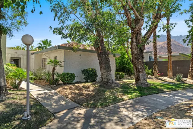 Palm Springs, CA 92262,305 E Via Escuela #111