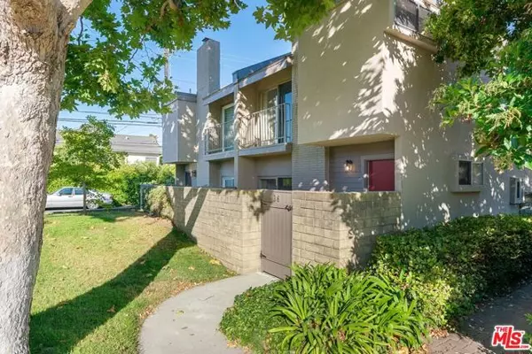 36 Village, Santa Monica, CA 90405