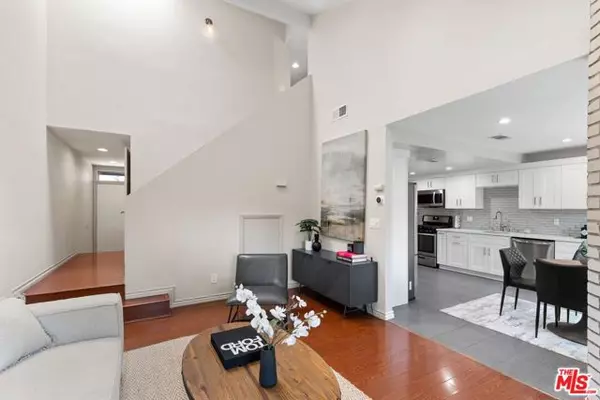 Huntington Park, CA 90255,6100 Arbutus Avenue #34