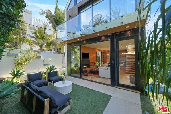 722 Marine Street, Santa Monica, CA 90405