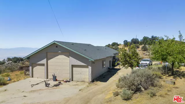 28840 Skyline Drive, Tehachapi, CA 93561